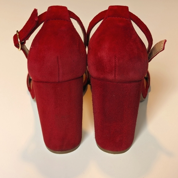 Steve Madden | Carson Dark Red Suede Ankle Strap Platform Heels | 9 - Picture 4 of 13